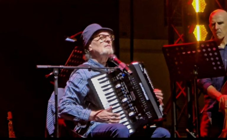 Eduardo De Crescenzo a Pompei - Essenze Jazz