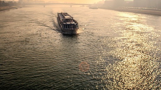 Principio d’incendio in mare tra Napoli e Capri: paura a bordo di una nave passeggeri