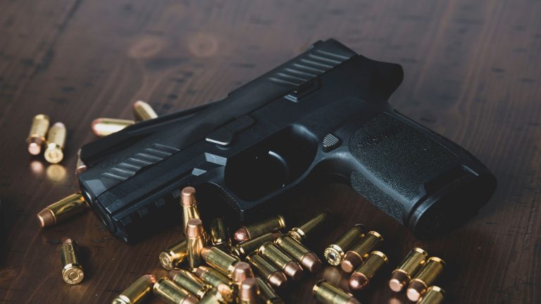 Colpi d’arma da fuoco a Torre del Greco, indagini sulla sparatoria