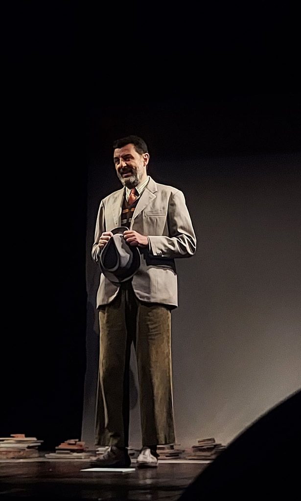 Enrico Ianniello - Isidoro