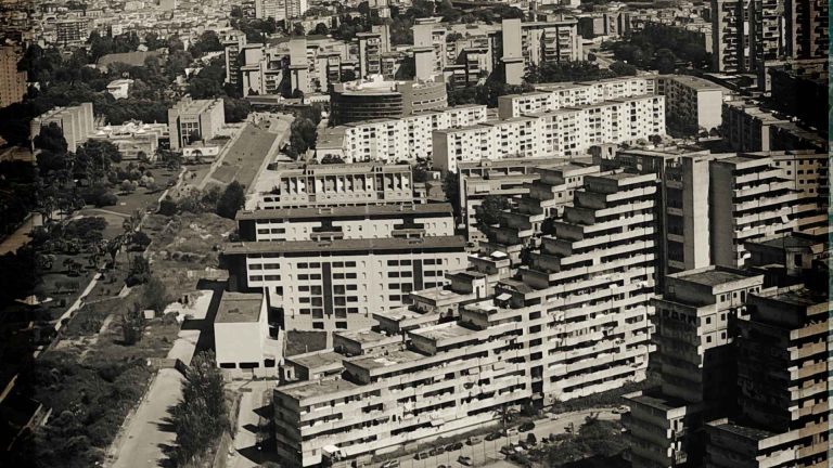 Napoli, demolita l’ultima Vela a Scampia: nuovi alloggi possibili ma servono fondi regionali