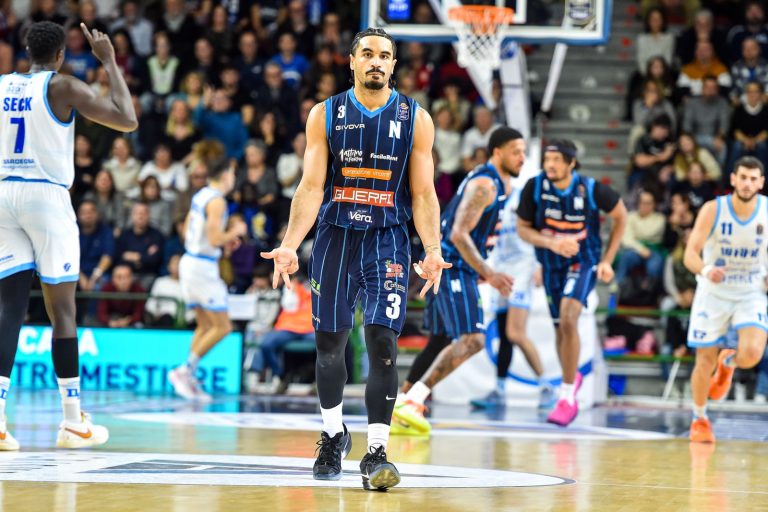 La Guerri Napoli Basket domina e vince contro Banco di Sardegna Sassari per 84-78