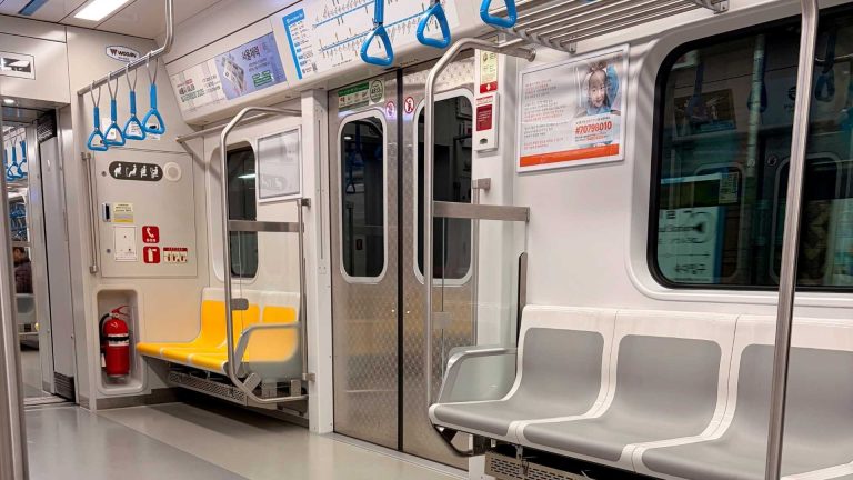 Metro Linea 1 Napoli, chiusura anticipata per quattro giorni: gli orari