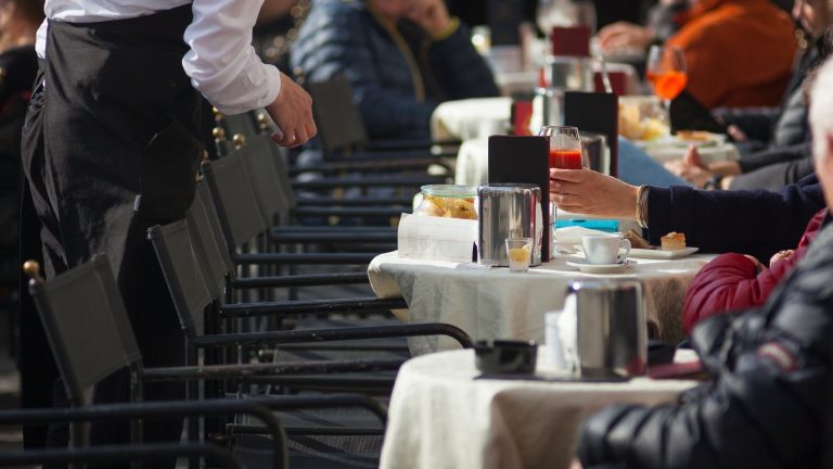 Napoli, controlli al Vomero: sanzioni, sequestri e stretta sulla movida