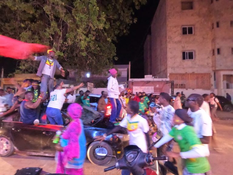 Cronaca di un viaggio in Senegal tra Coppa d’Africa, colori e passione