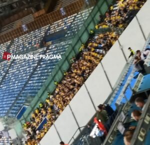 Tifosi nel settore ospiti